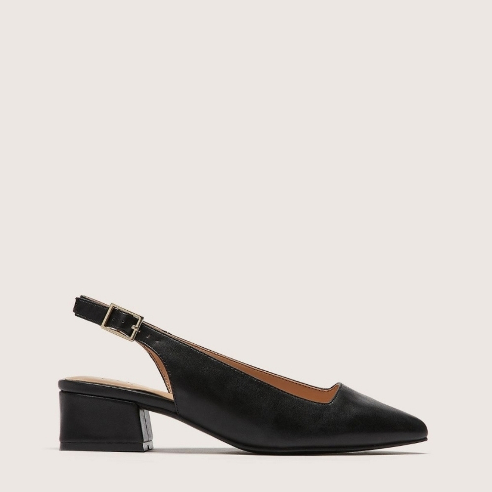 BNIB Dawn Black Slingback Pumps - Size 8W